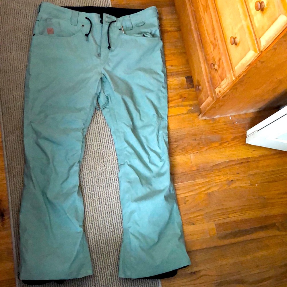 XXL Men’s DC Snowboarding pants